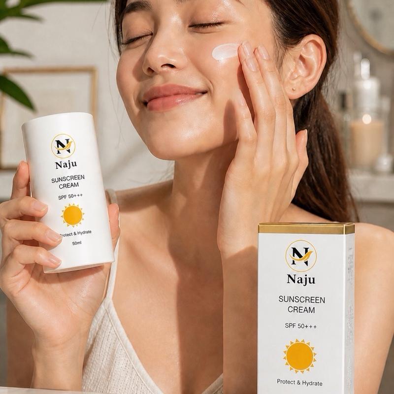 Hydrating Sunscreen Cream SPF 50+++ | UVA/UVB Protection | Non-Greasy Daily Moisturizer | 50ml